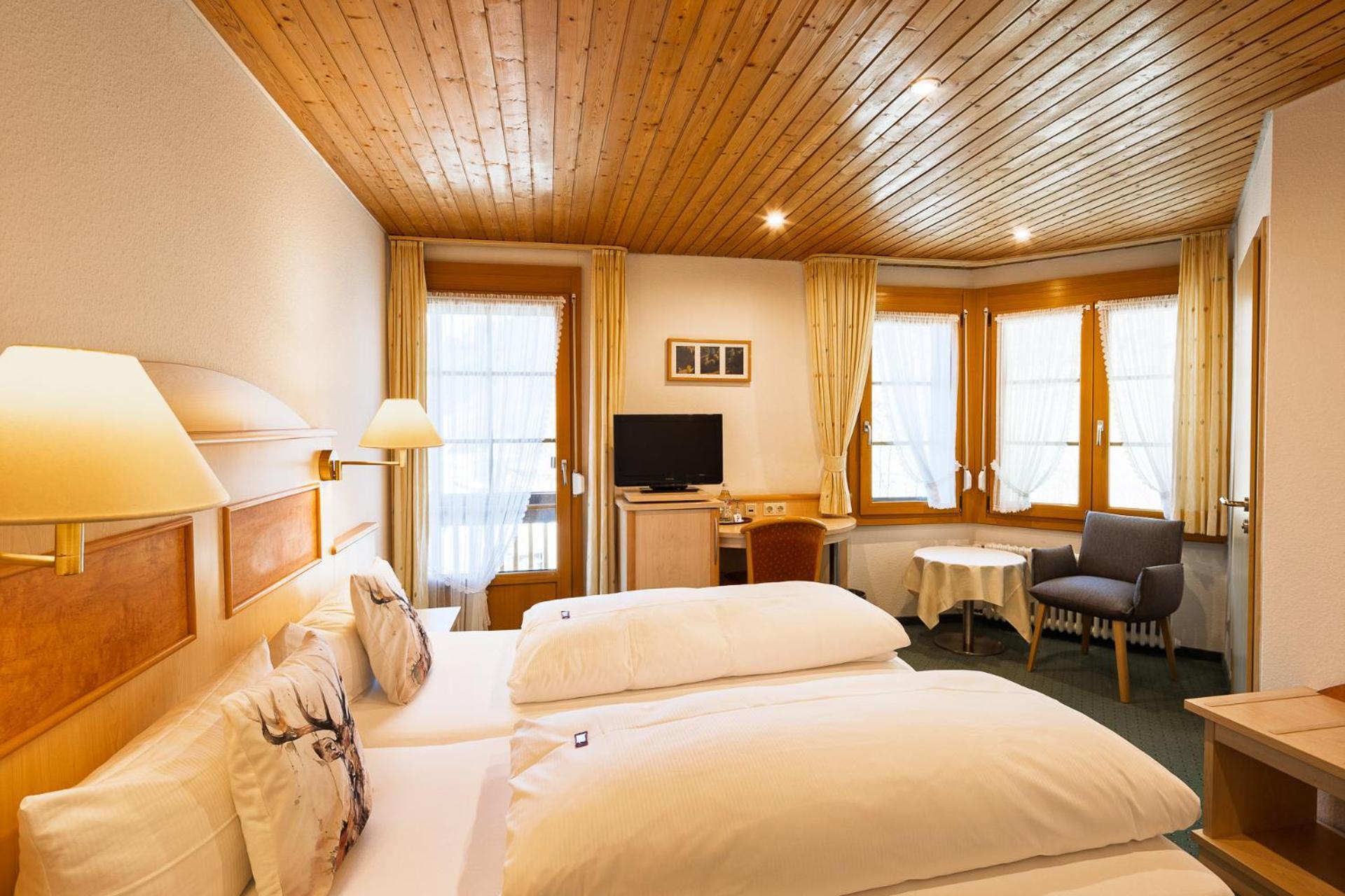 Hotel Hirschen 3*